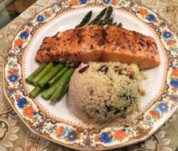 Grilled salmon with asparagus and couscous.